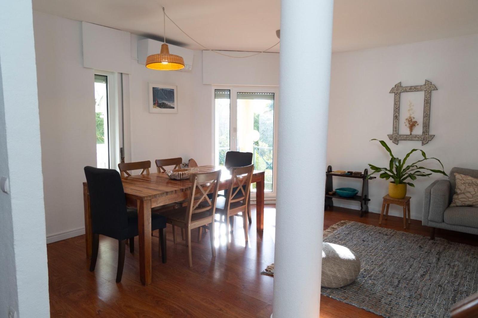 Roots House Villa กาชไกช์ ภายนอก รูปภาพ