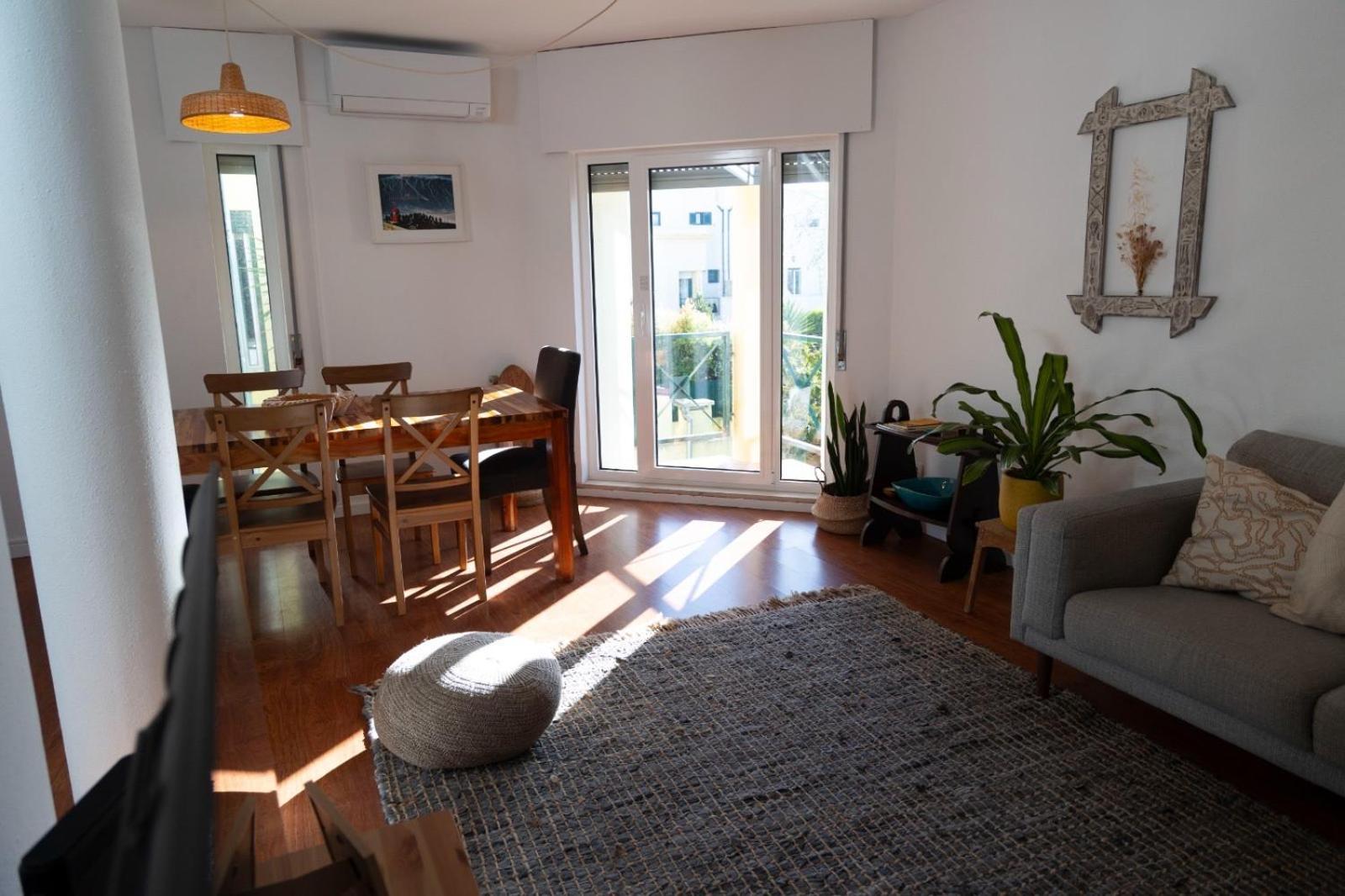 Roots House Villa กาชไกช์ ภายนอก รูปภาพ